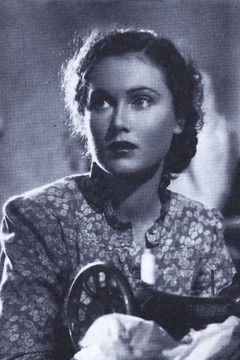 Adriana Benetti as Elena Sandri