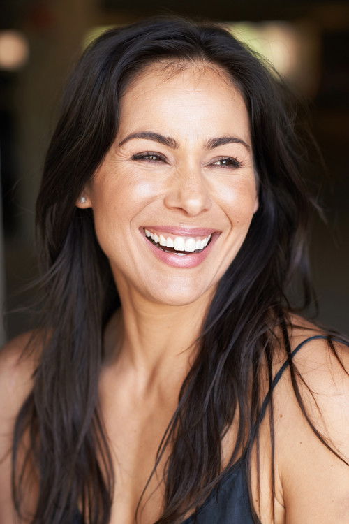 Natasa Fontaine as Teresa Moore