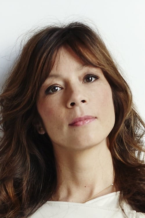 Nadja Hüpscher as Mrs. Swindlebitch