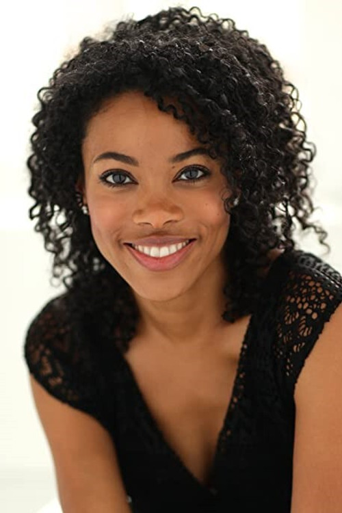 Narci Regina as Social Worker