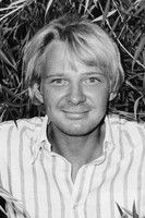 Lars Passgård as Hall