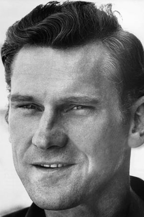 Donald O'Brien as Wallace Bennett