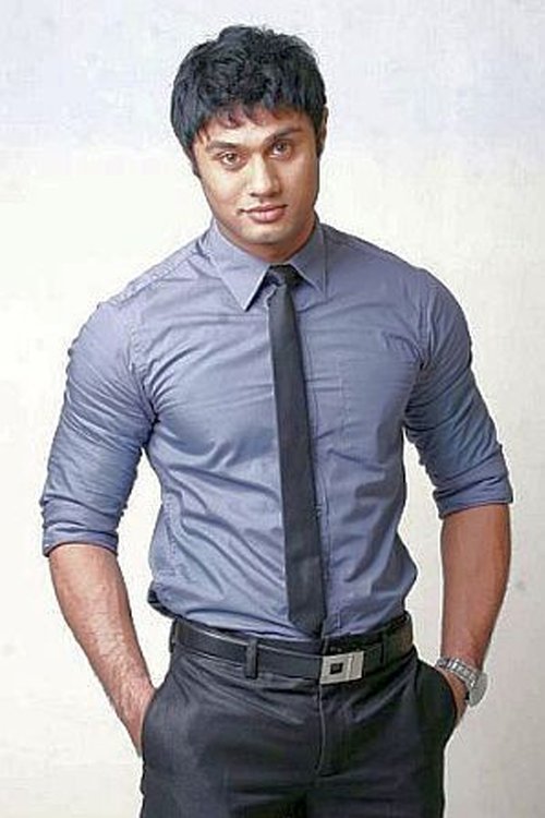 Ammar Alfian Aziz as Saki