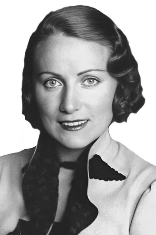 Vivian Gaye as Stella Bennett