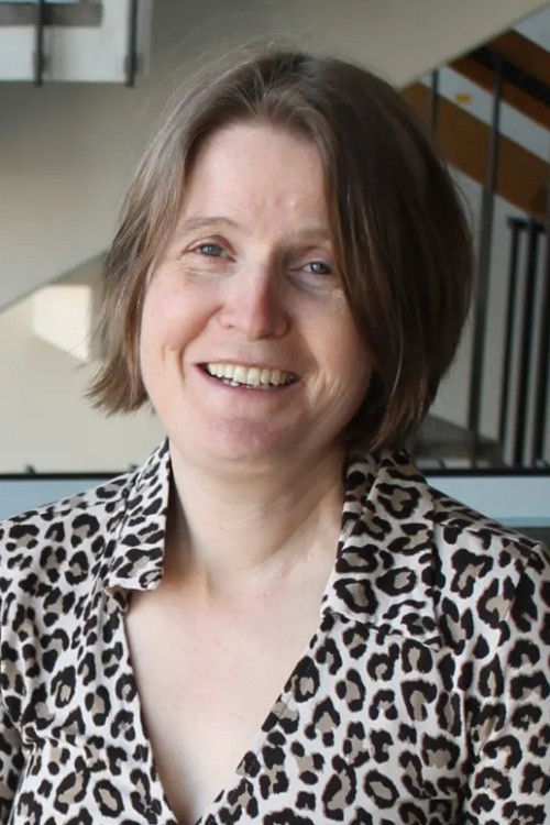 Louise Epstein as Radioperson (voice)