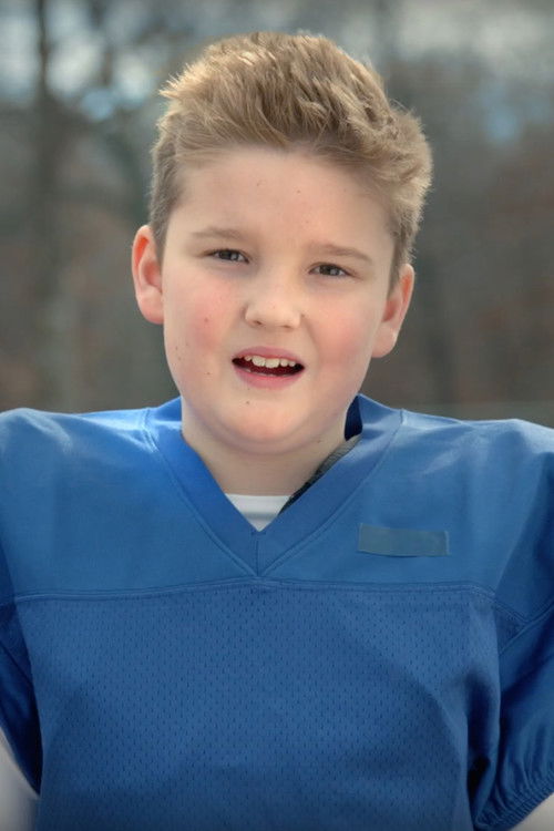 Skylar Ballay as Mark