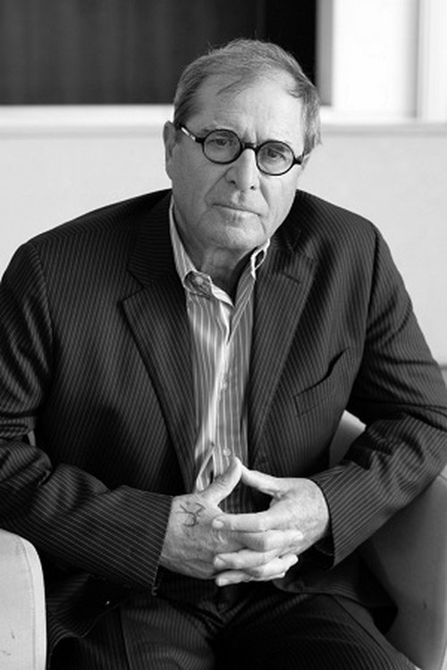 Paul Theroux as Self