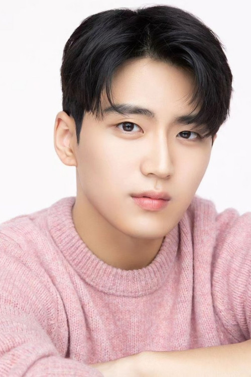 Kim Min-chul as Kang Joon-woo