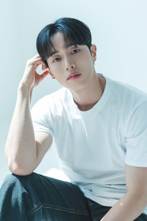 Heo Tae Youn as Han Lee Hyun