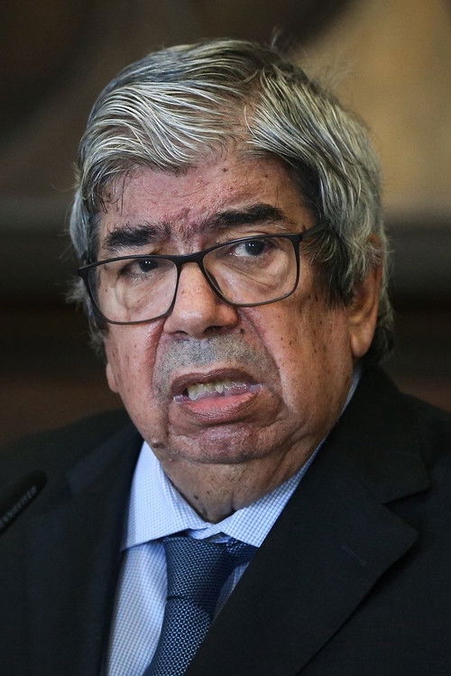 Eduardo Ferro Rodrigues as 