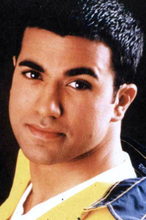 Kamaal Khan as Romeo / Sikander