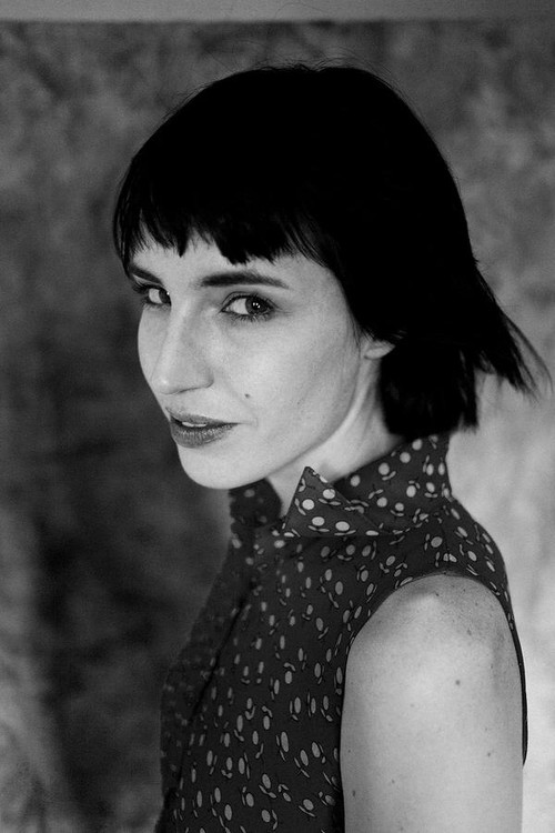 Eva Ferox as Loquette