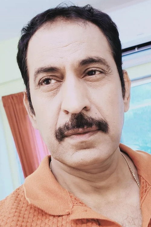 Sanjay Batra as Police Officer