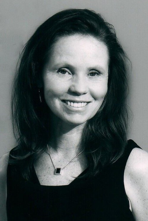 Hollis McLaren as Lucy