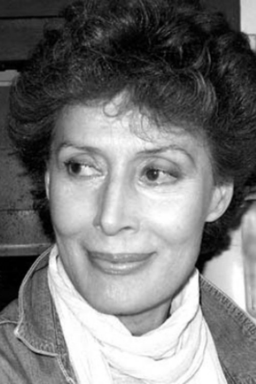 Gisèle Grimm as Lucienne