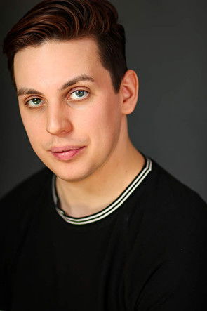 Daniel Byrne as Male Ghoul 2