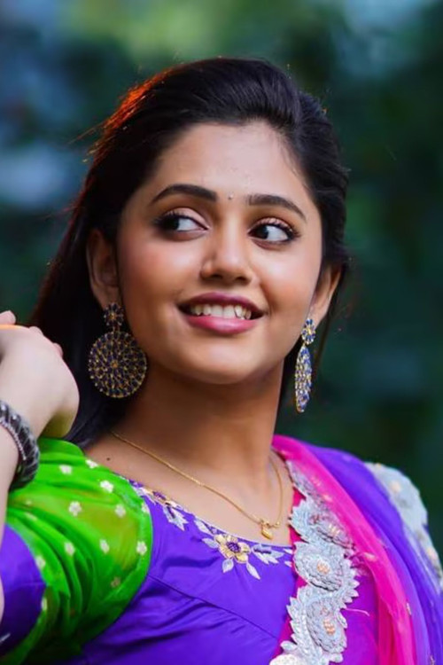 Annie as Young Amritha