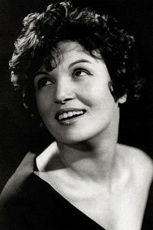 Deolinda Rodrigues as Madalena