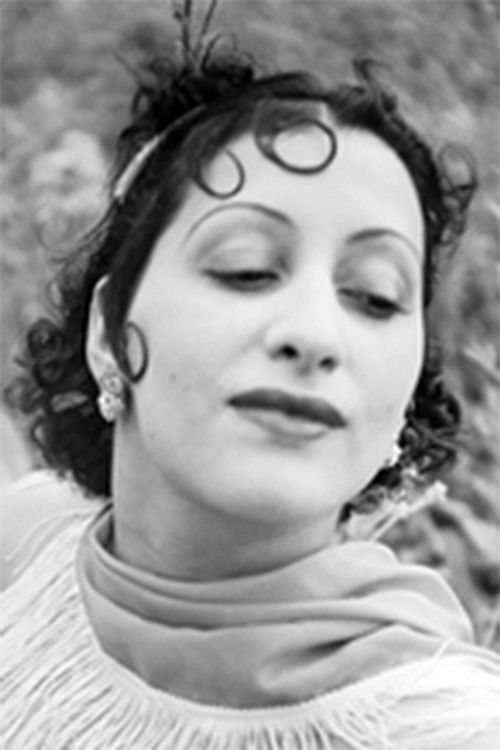 Rama-Tahé as Hassina