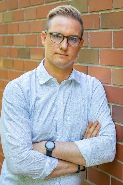 Zoltán Lakner as Self