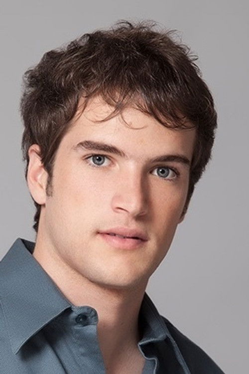 Sergio Gjurinovic as Manolo