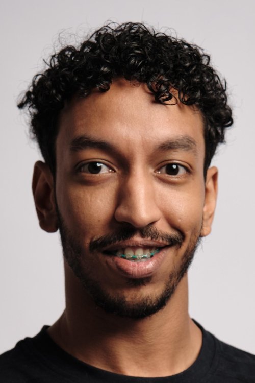 Ismail Alhassan as Abo Azzah