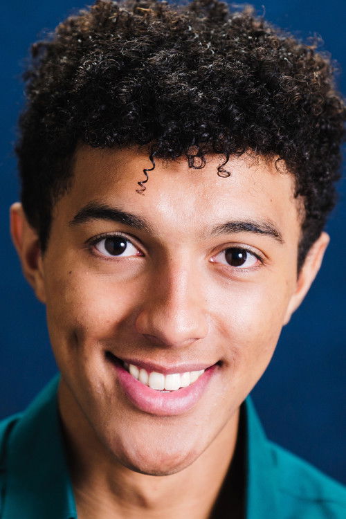 Kaidin Jarjusey as Ray Gunn