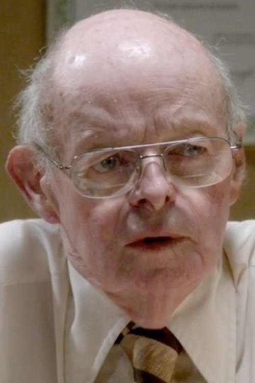 Jack Walsh as Mr. Roundheels