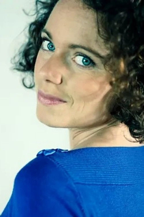 Claire Hugot as Women musculature