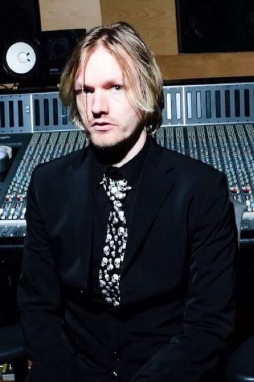 Dimitri Tikovoï as Self