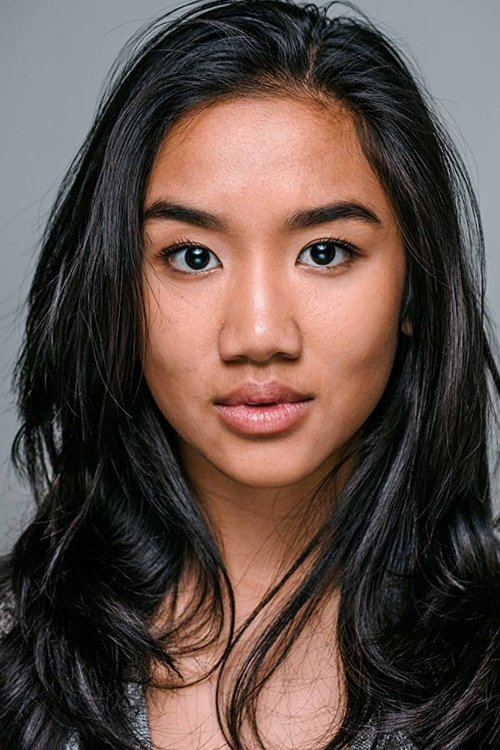 Savira Windyani as Imari