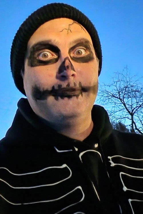 Scott Bryan as Scott