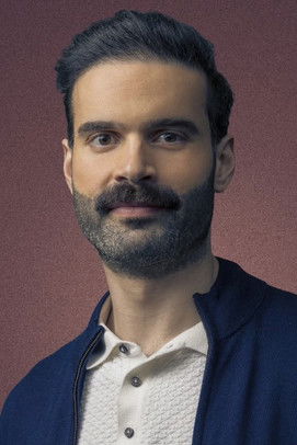 سعود بوشهري as خليفة