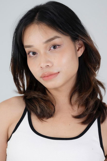 Paradon Ponnkhang as Dao (the mermaid)