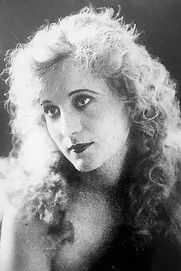 Louella Maxam as Ruth Salisbury