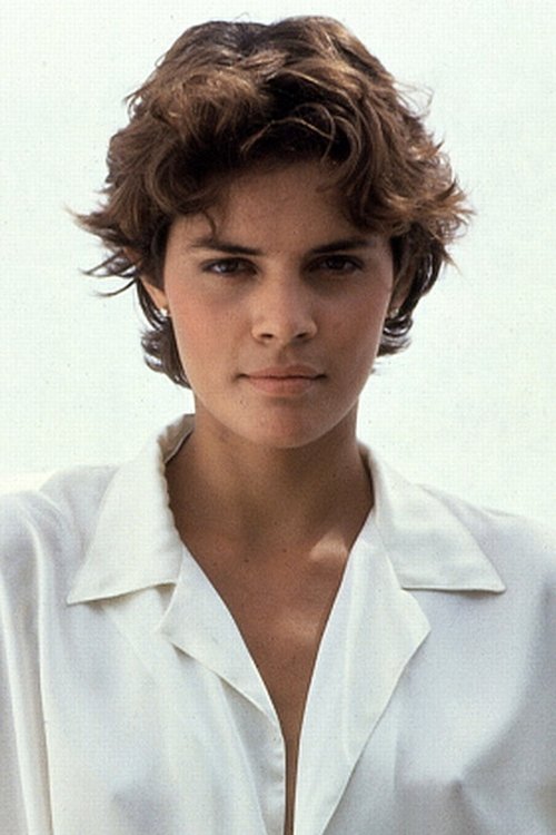 Tahnee Welch as Sharon Avery