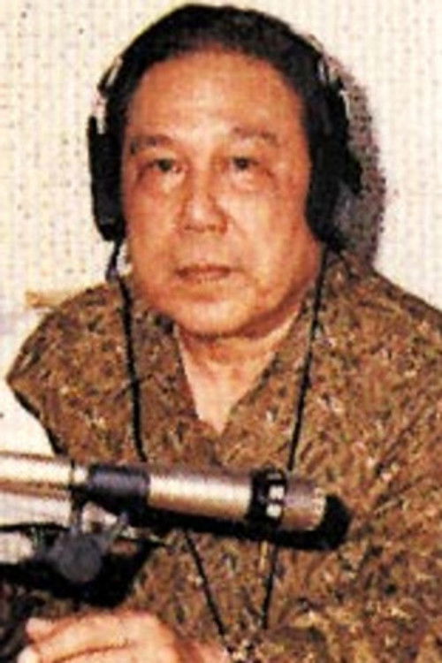 Pradit Kaljaruek as Pho