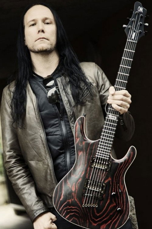 Niklas Sundin as Guitar