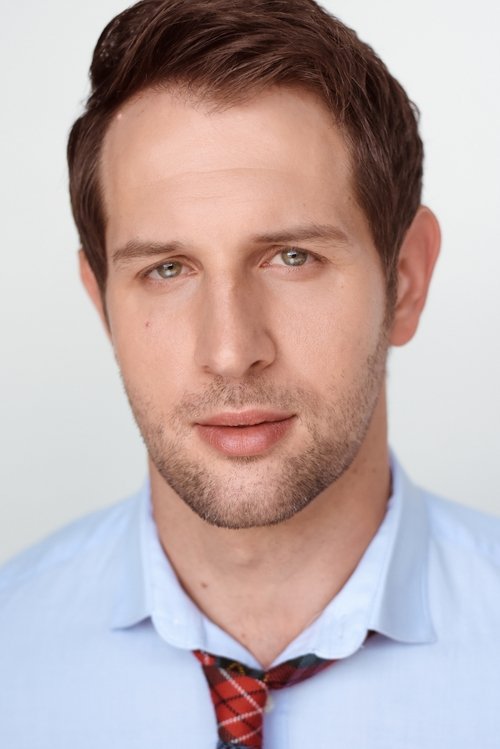 Jeff Gonek as Officer Harris