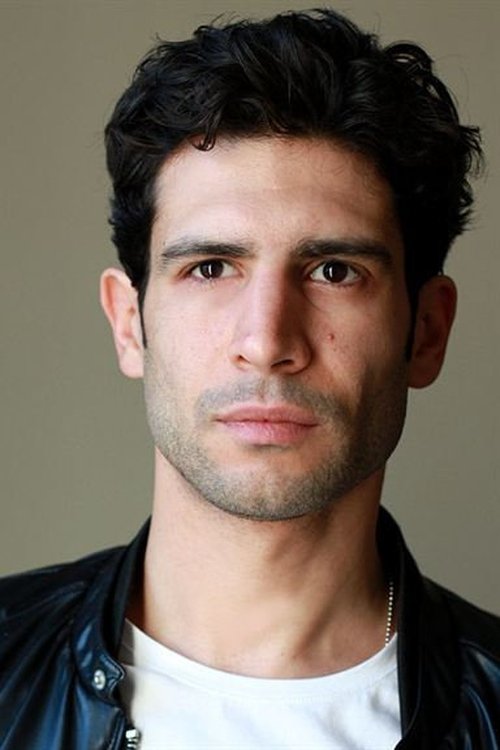 Lionel Cecilio as Tiago