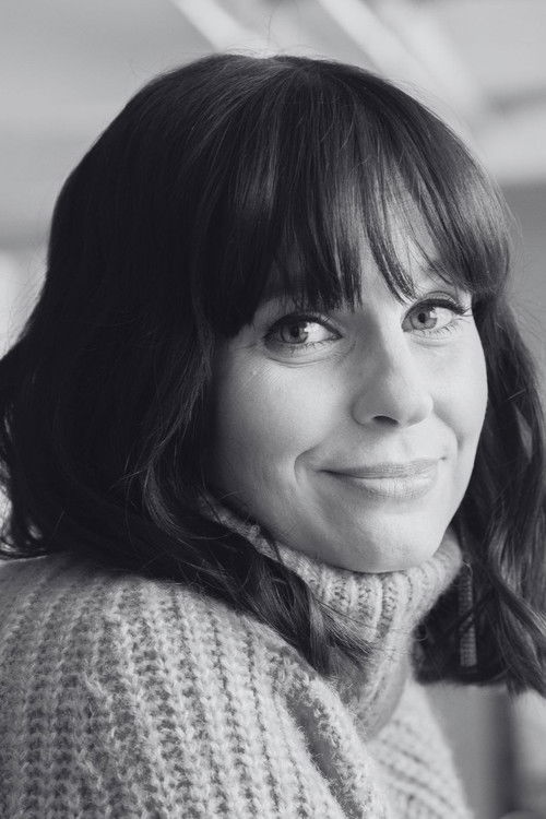 Olga Temonen as Sirkka Santapukki