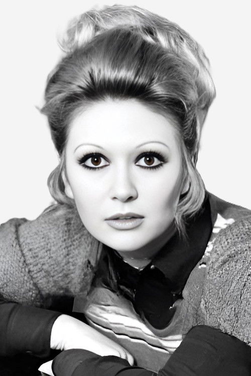 Paola Quattrini as Sorella di Giacomo Furia