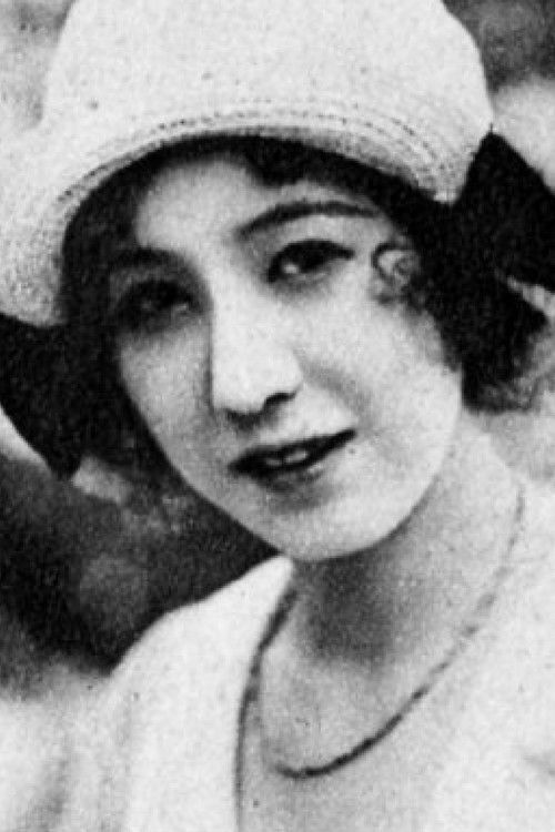 Mitsuko Hikari as Fujiko