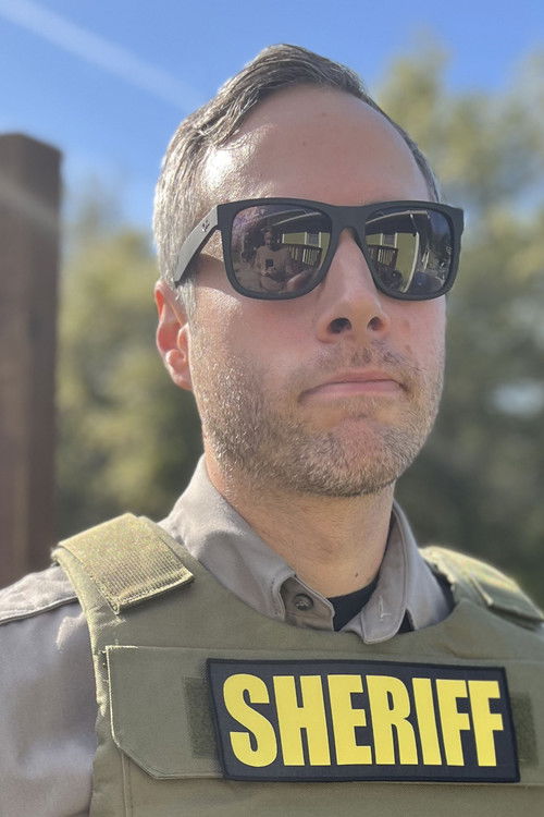 Kinsey Van Ost as Magnus