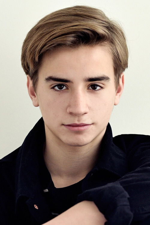 Louis-Julien Durso as Wakeboarder #3