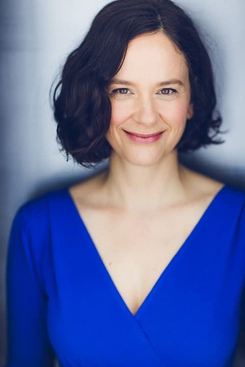 Diana Ruppe as Officer Suzie Mae