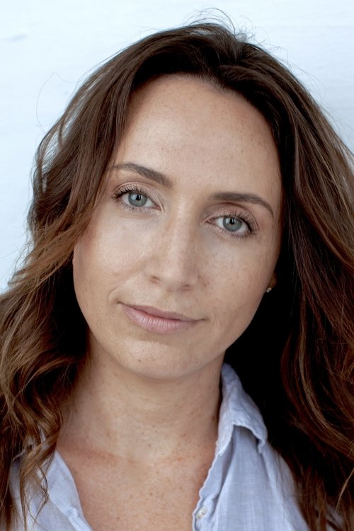 Chiara Gizzi as zombie