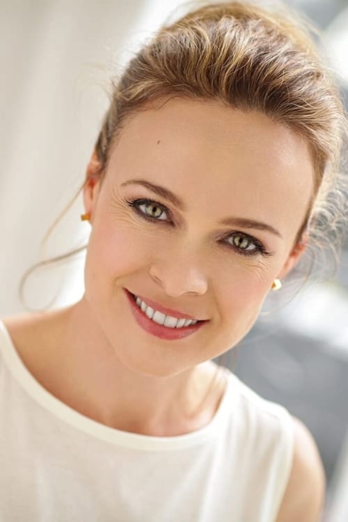 Tami Stronach as Herself