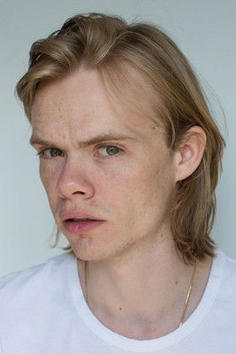 Alexander Schuster as Antoine