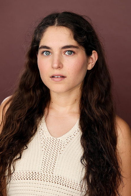 Sarah Glassman as Young Sarah